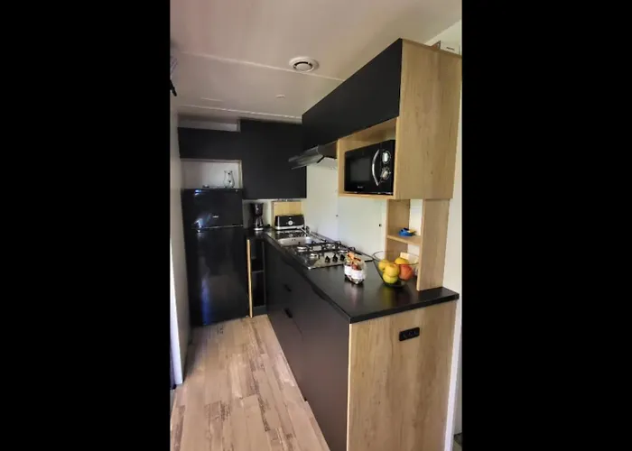 Camping Mobil Premium 3 Ch 5 Mayotte F64 Biscarrosse